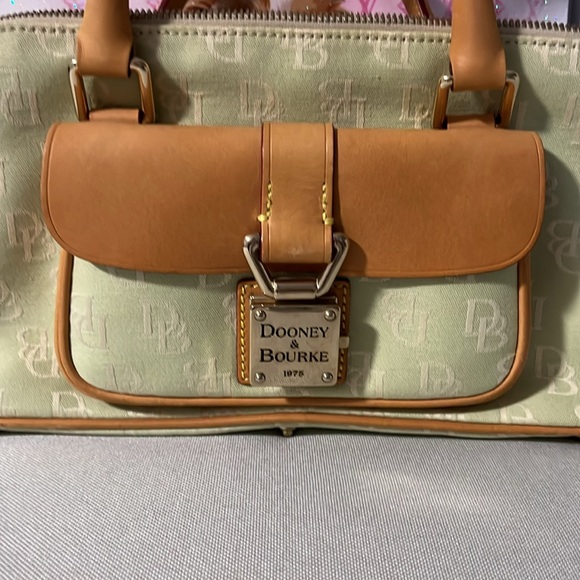 Dooney and Bourke satchel - Picture 2 of 4